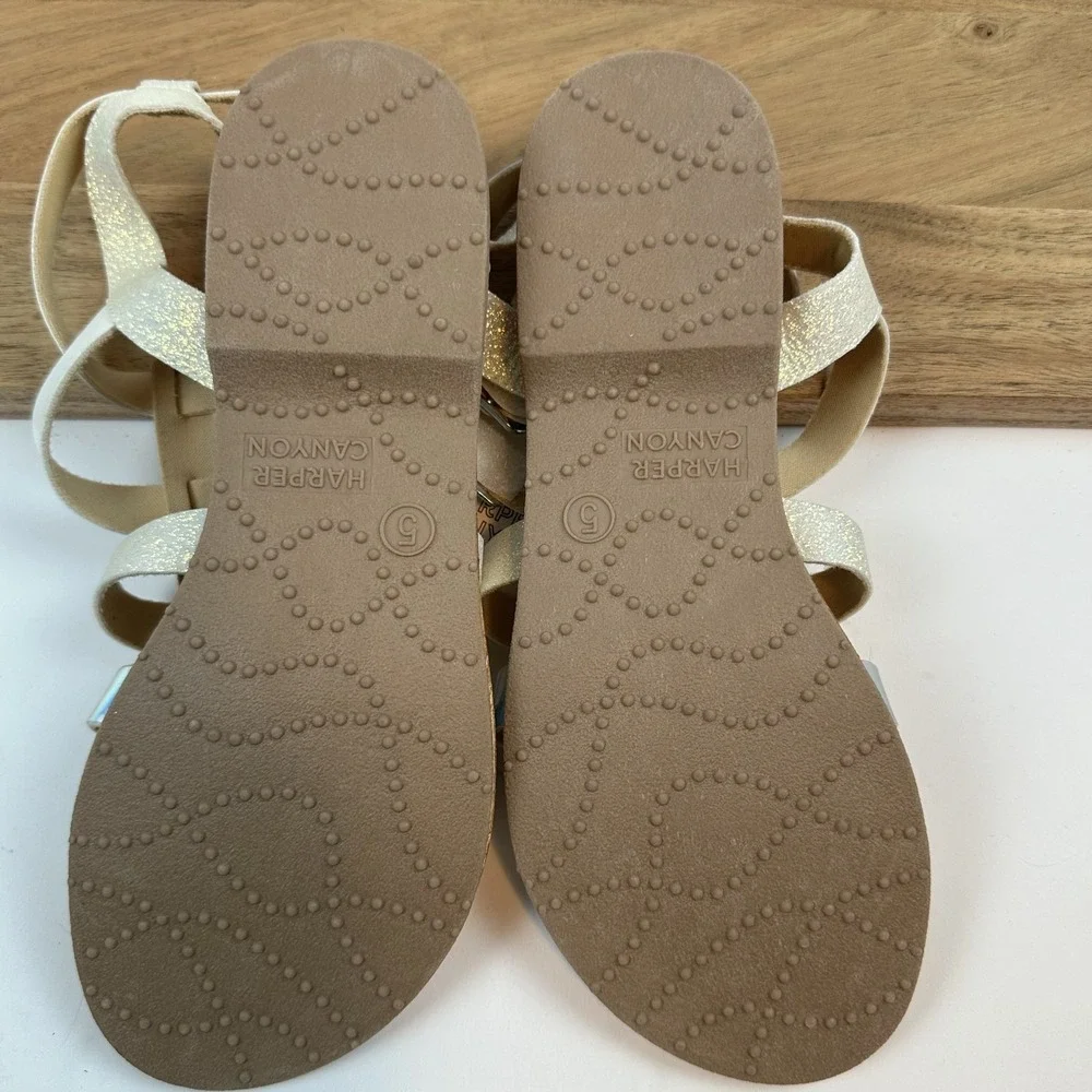 New Harper Canyon Valentina White Sparkle Holographic Gladiator Sandals Size 5 Y